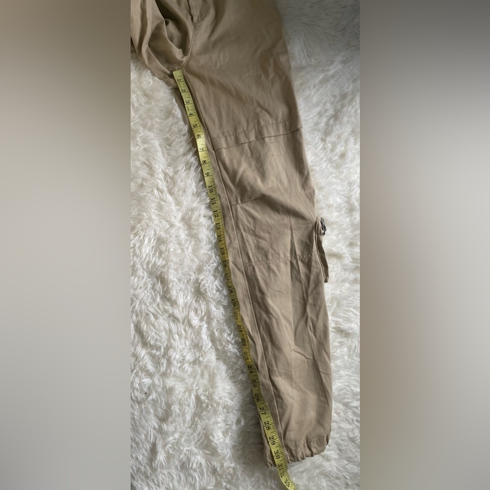 Aritzia TNA L.E.S Cargo Pant in Tan - Picture 8 of 14